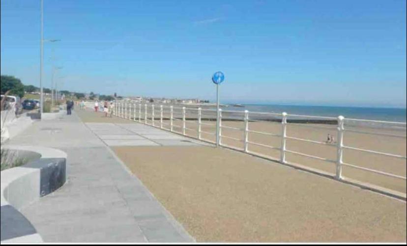 Luxury Modern 1Bed Sea View Apartment Rhos-on-Sea Exterior photo
